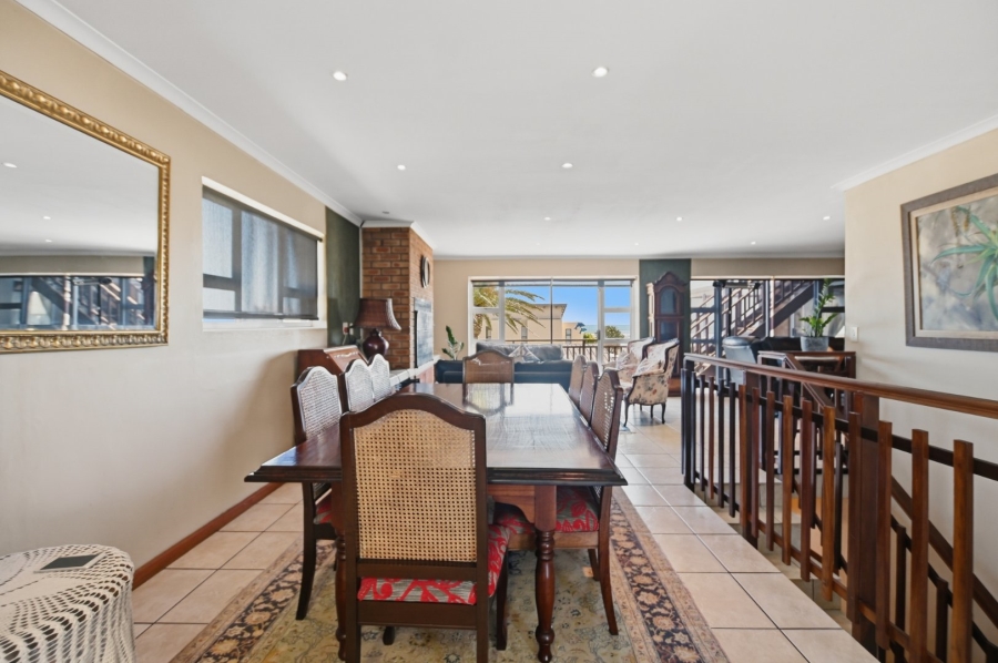 8 Bedroom Property for Sale in Melkbosstrand Central Western Cape